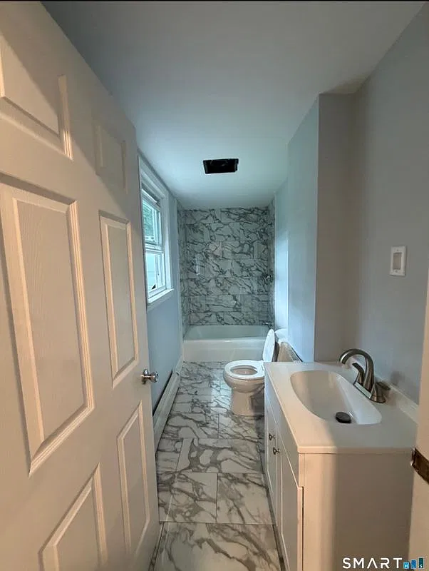 2 bed, 1.0 bath, 2806 sqft, $2,600 — Photo 2