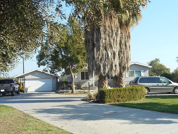 3rd image of 3412 Santa Fe Ave