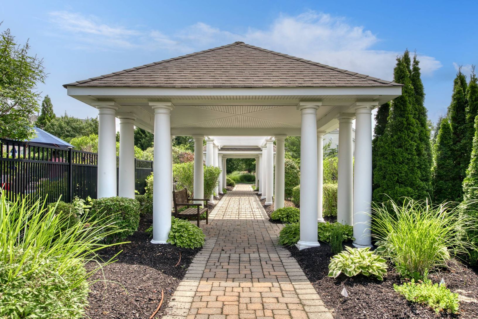  Access to Pool & Courts