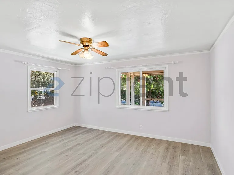 14331 Capri Dr — Photo 19