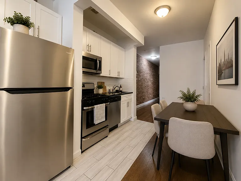311 W 94th St #5D — Photo 2
