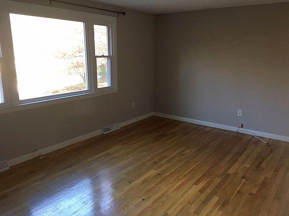 5th image of 241A Pine River Dr