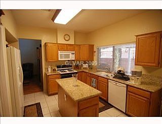 3rd image of 7738 Brook Valley Dr