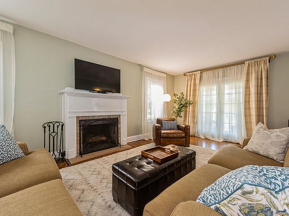 4th image of 16 Ardsley Pl