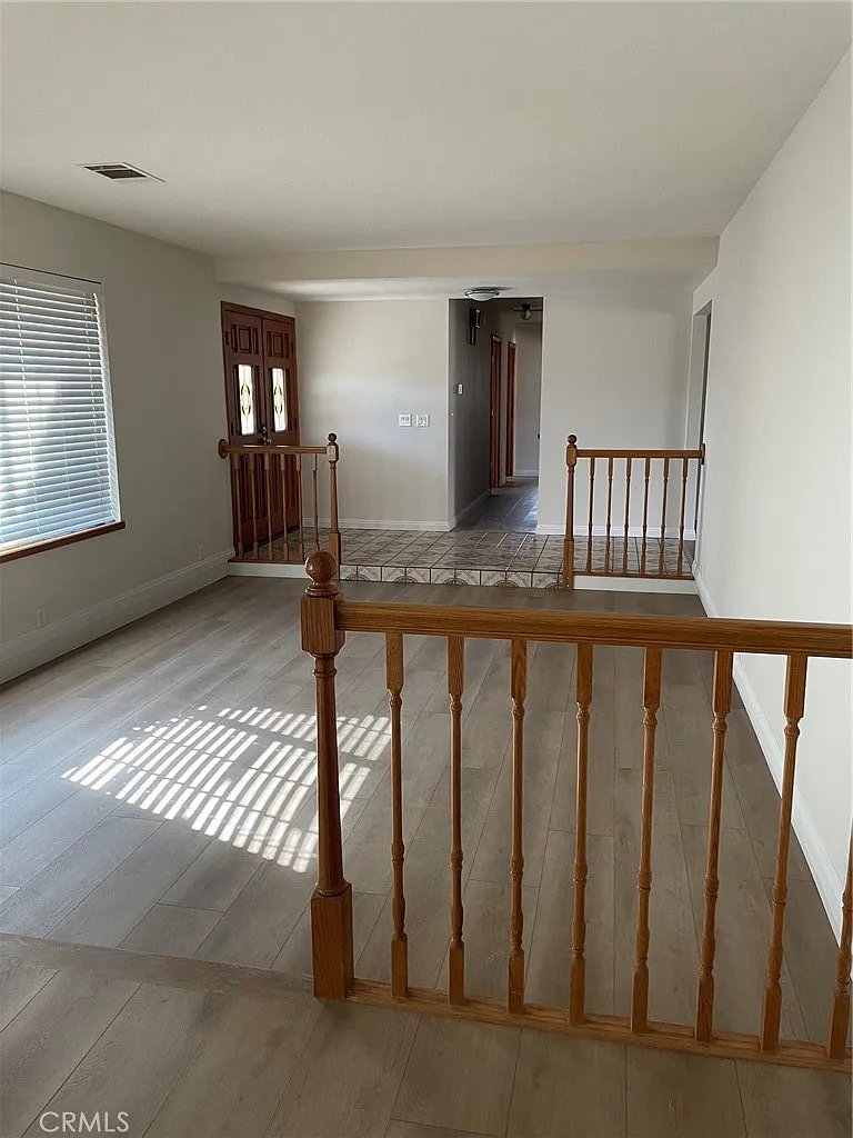 3 bed, 2126 sqft, $2,650 — Photo 3