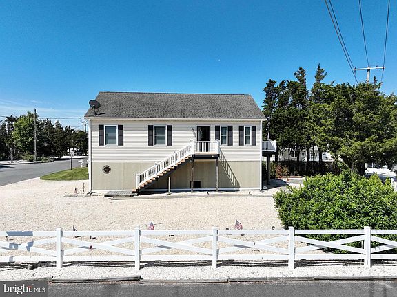 3rd image of 133 Marlin Rd