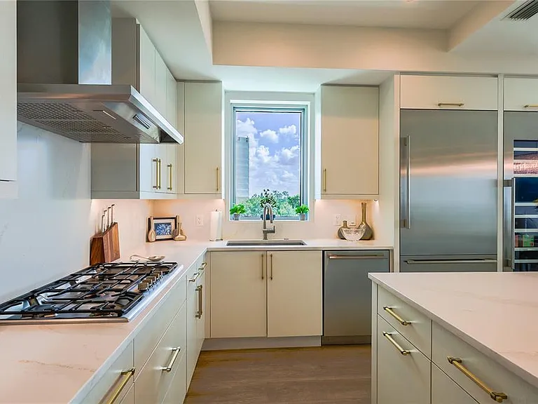 2910 W Barcelona St #501 — Photo 10