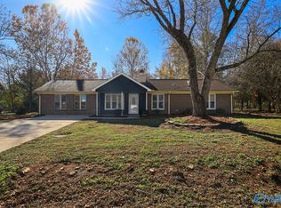 110 Peabody Rd, Meridianville, AL 35759