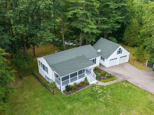 2 Bayou Drive, Raymond, NH 03077-2364