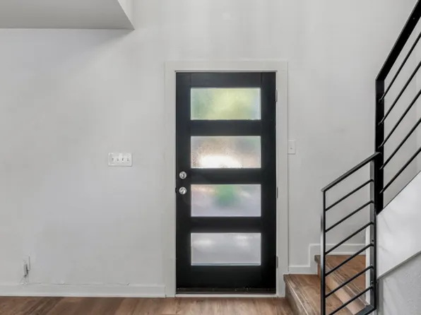 6211 Manor Rd, Austin, TX