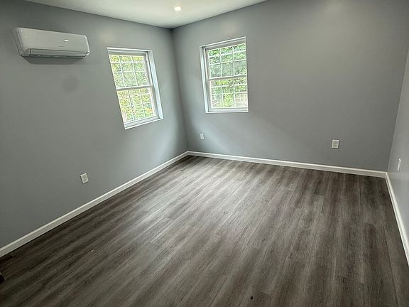 4th image of 2108 Edenwald Ave #2
