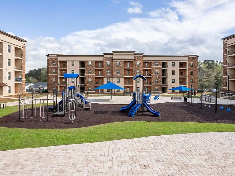 Grand Park Luxury Apartments — Photo 14