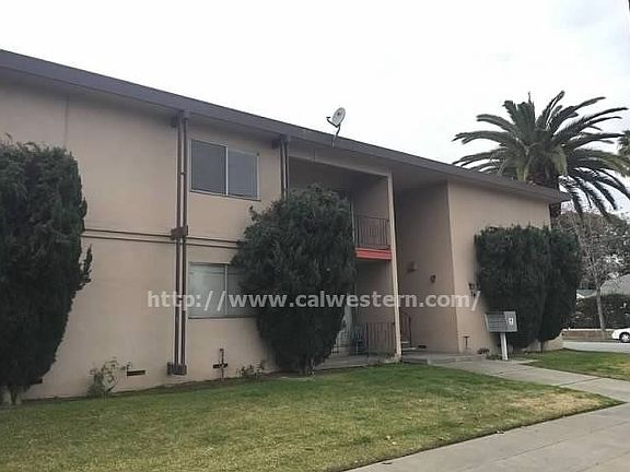 2nd image of 393 N 5th St APT 6