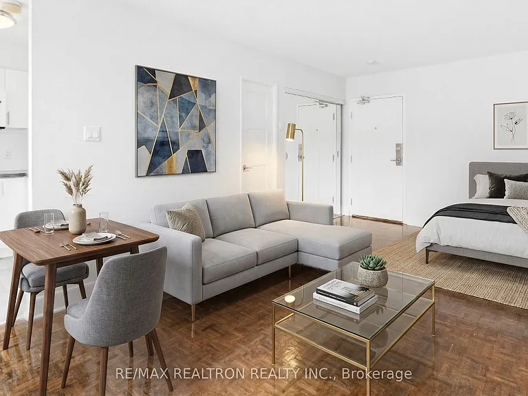 33 Isabella St #205 — Photo 8