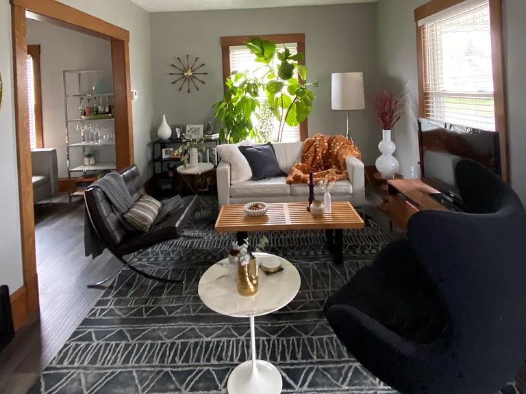 239 Bachtel St SE — Photo 3