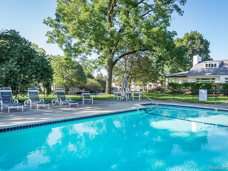 Club House pool