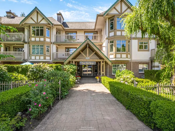 2059 Chesterfield Ave #409, North Vancouver, BC V7M 2P4