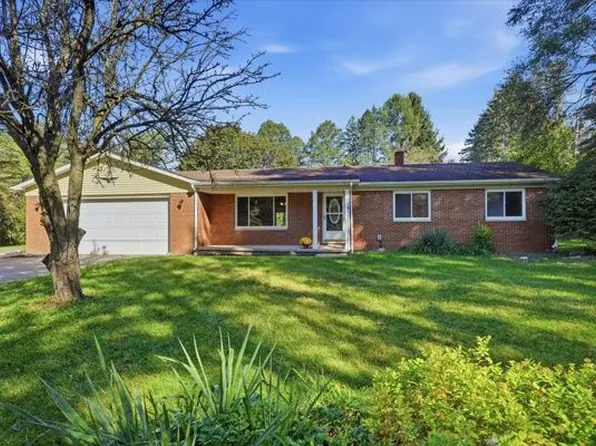500 Keddle Rd, Howell, MI 48843