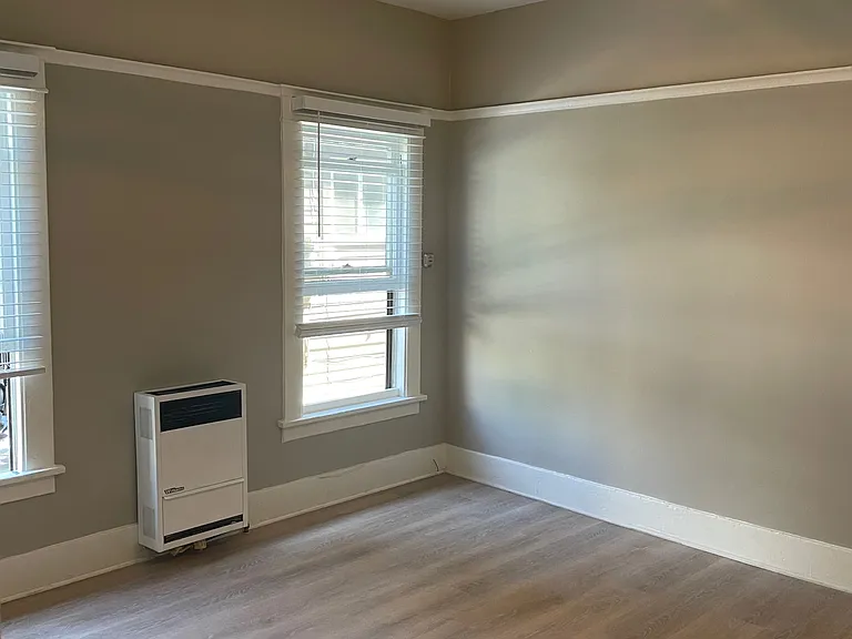 3401 N Mission Rd — Photo 9