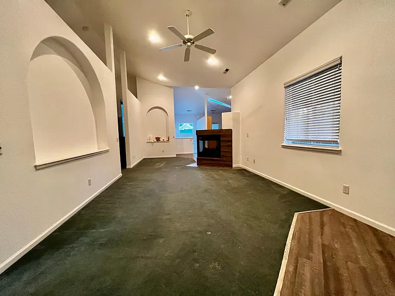 Living area b