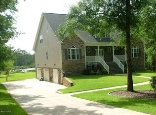 170 White Oak Bluff Rd, Stella, NC 28582
