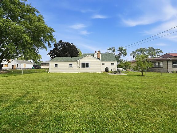 4th image of 4847 W 84th Pl