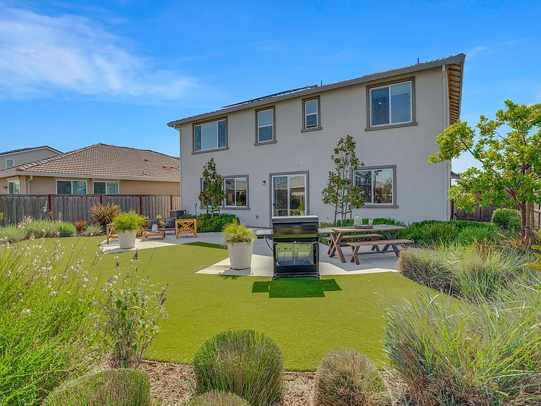 Osprey Dr — Photo 32