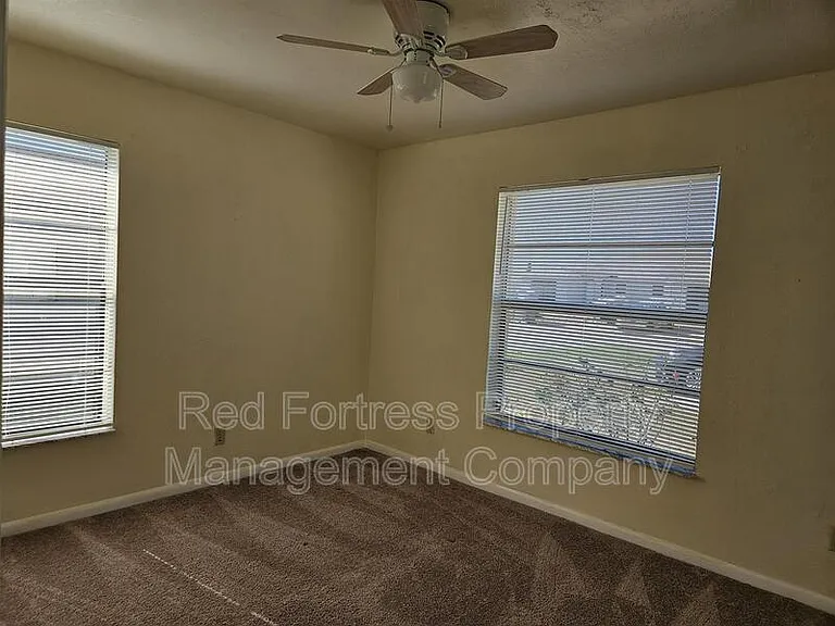 4031 SW 7th Pl — Photo 12