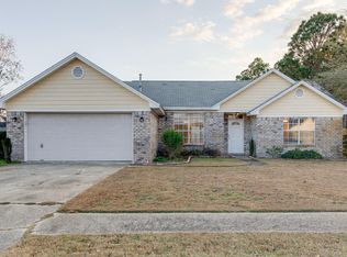 9525 Brentwood Blvd, Navarre, FL 32566