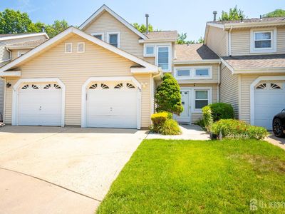 113 Lloyd Ct, East Brunswick, NJ, 08816