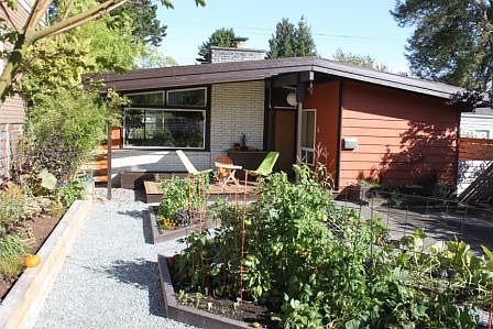 2nd image of 4726 50th Ave SW
