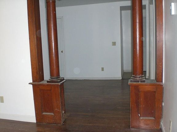 5th image of 14 Park Ave