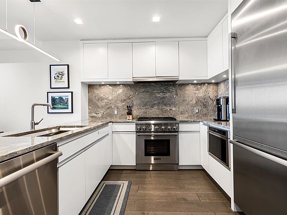 3rd image of 320 Adolphus Ave Penthouse 2
