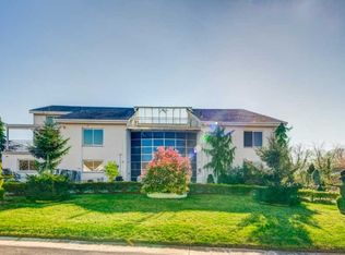 21540 27th Ave #PENTHOUSE, Bayside, NY