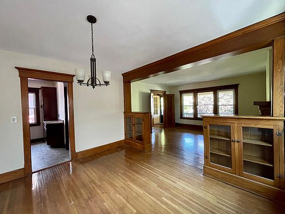 2nd image of 786 McKinley Pkwy Floor 2