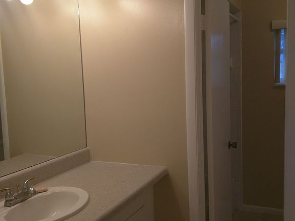 3rd image of 3346 Camelot Dr APT B