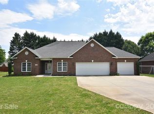 508 Rock Barn Rd NE, Conover, NC 28613