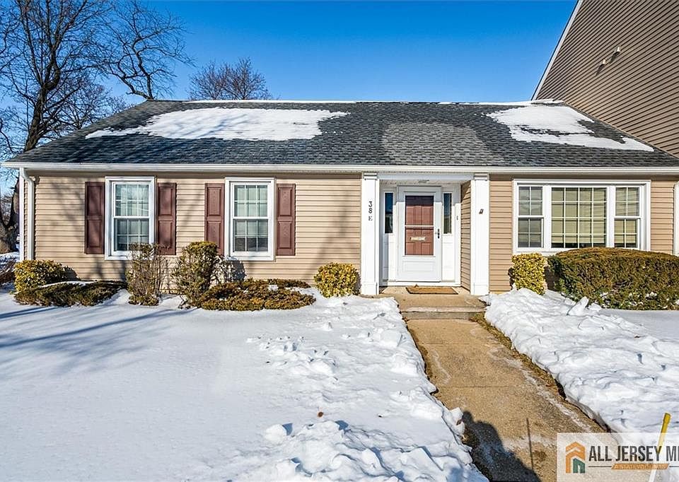 1st image of 38 E Concord Ln #E