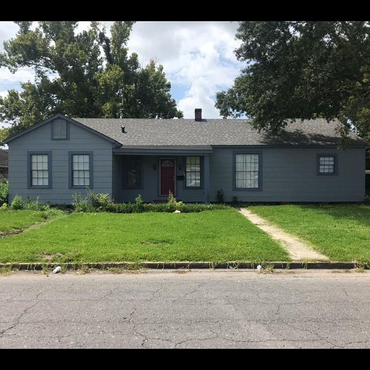 1st image of 504 Churchill St