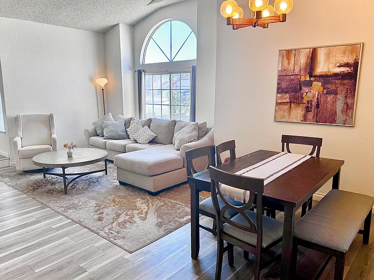 752 E Avenue J9 — Photo 12