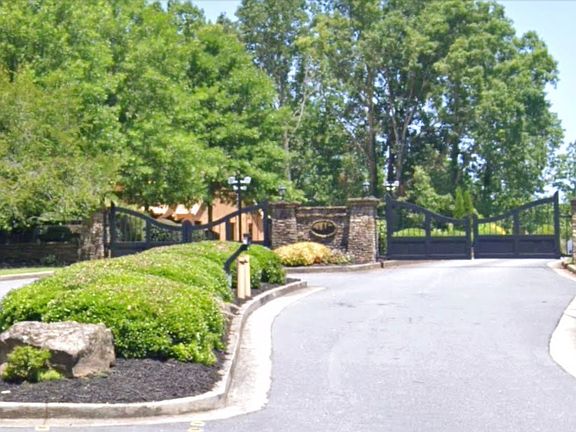 2nd image of 6520 Crestline Dr