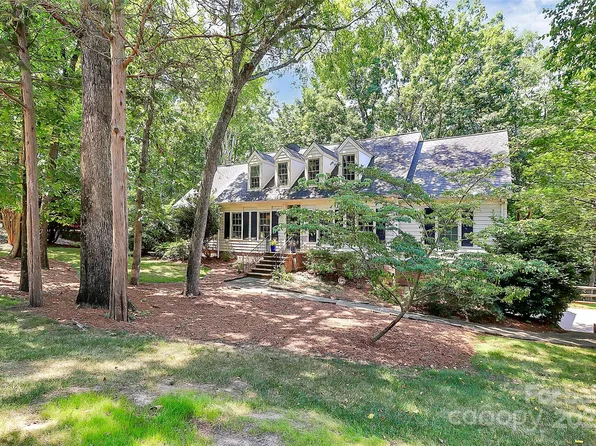 8500 Peyton Randolph Dr, Charlotte, NC 28277