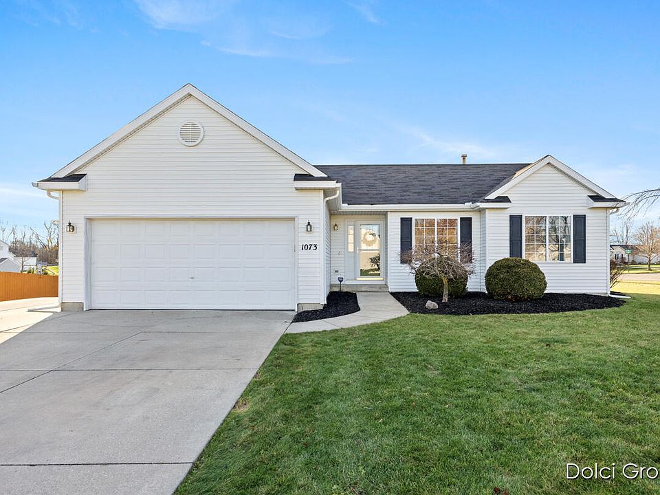 1st image of 1073 E Avery Ct NW