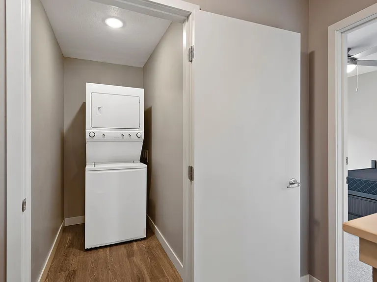 Spectrum Apartments & Townhomes — Photo 111