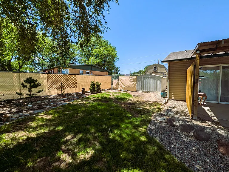 460 1/2 E Scenic Dr — Photo 25