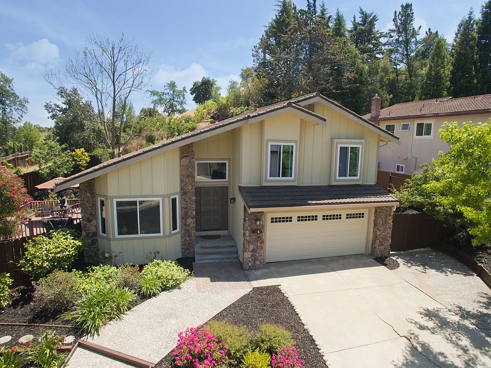 1st image of 938 Snow Dr