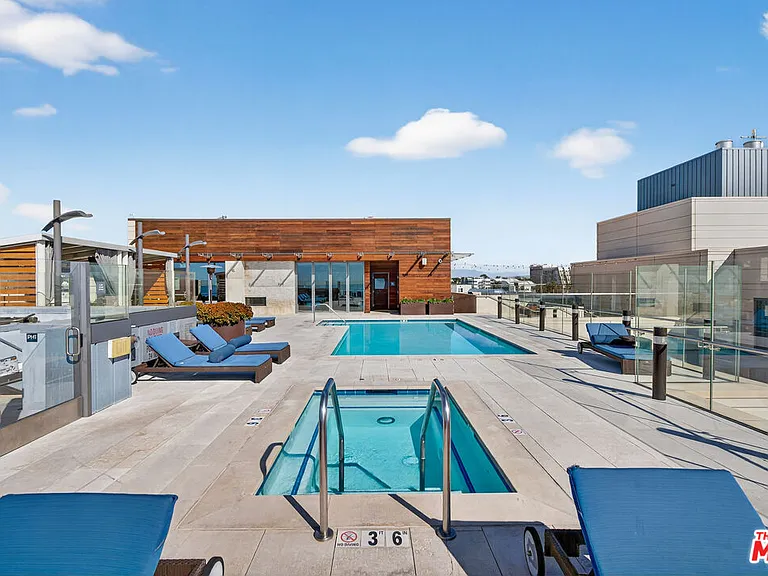 1755 Ocean Ave #702 — Photo 40