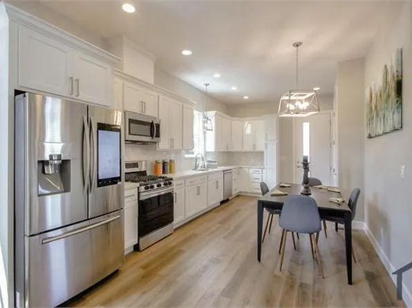 1100 28th St, Oakland, CA 94608