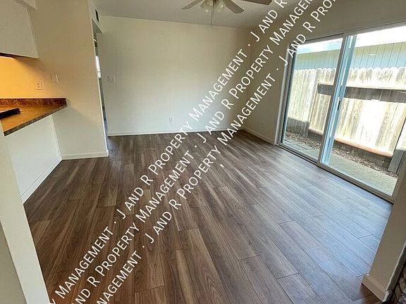 3rd image of 9105 Nasreen Dr