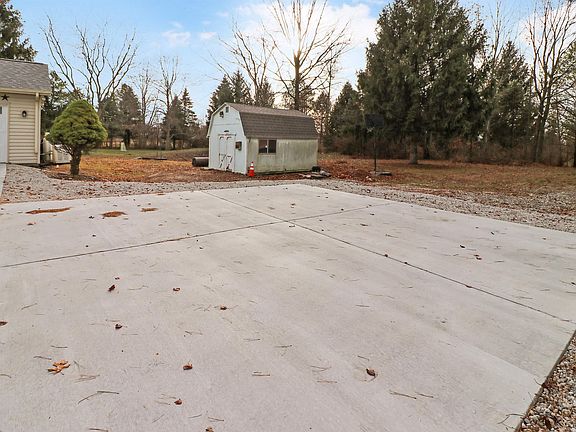 5th image of 1687 E County Road 250 N